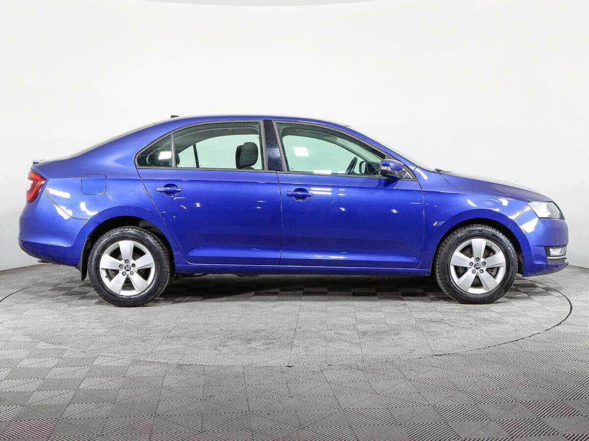 Skoda Rapid с пробегом — 2017 год. Фото: #3