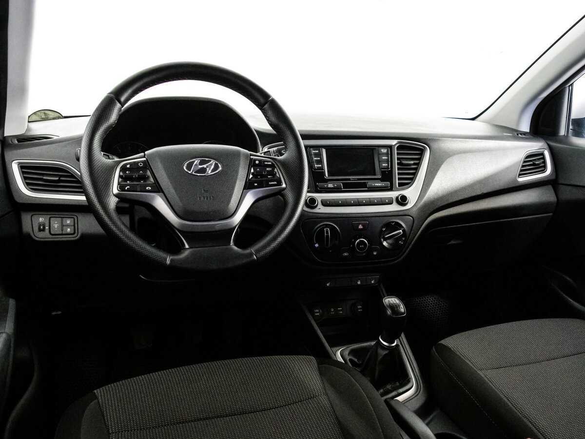 Hyundai Solaris с пробегом — 2018 год. Фото: #8
