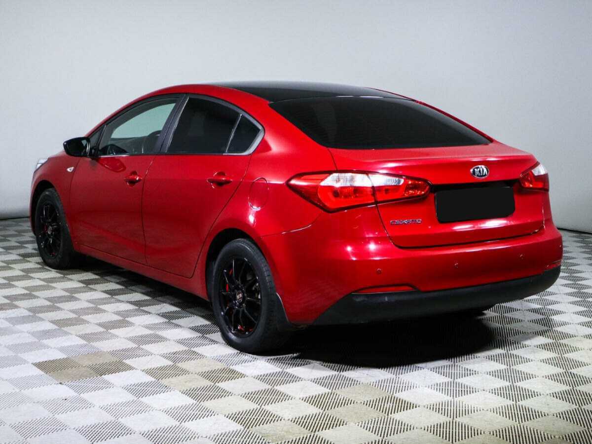 Kia Cerato с пробегом — 2014 год. Фото: #6