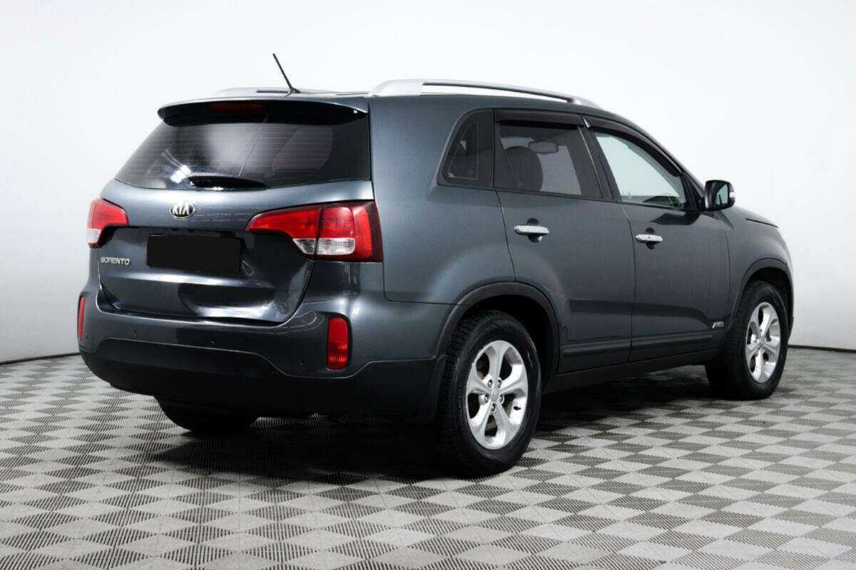 Kia Sorento с пробегом — 2013 год. Фото: #4