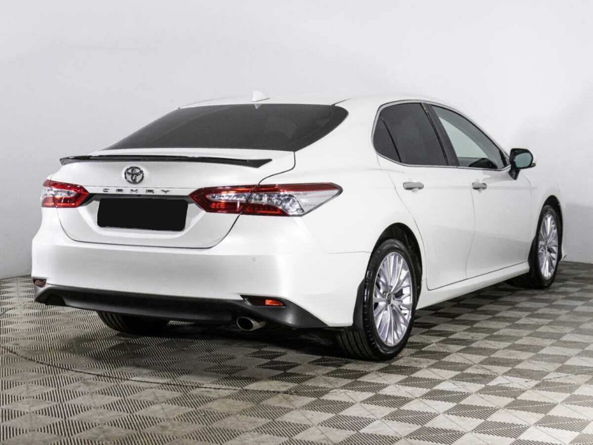 Toyota Camry с пробегом — 2020 год. Фото: #4