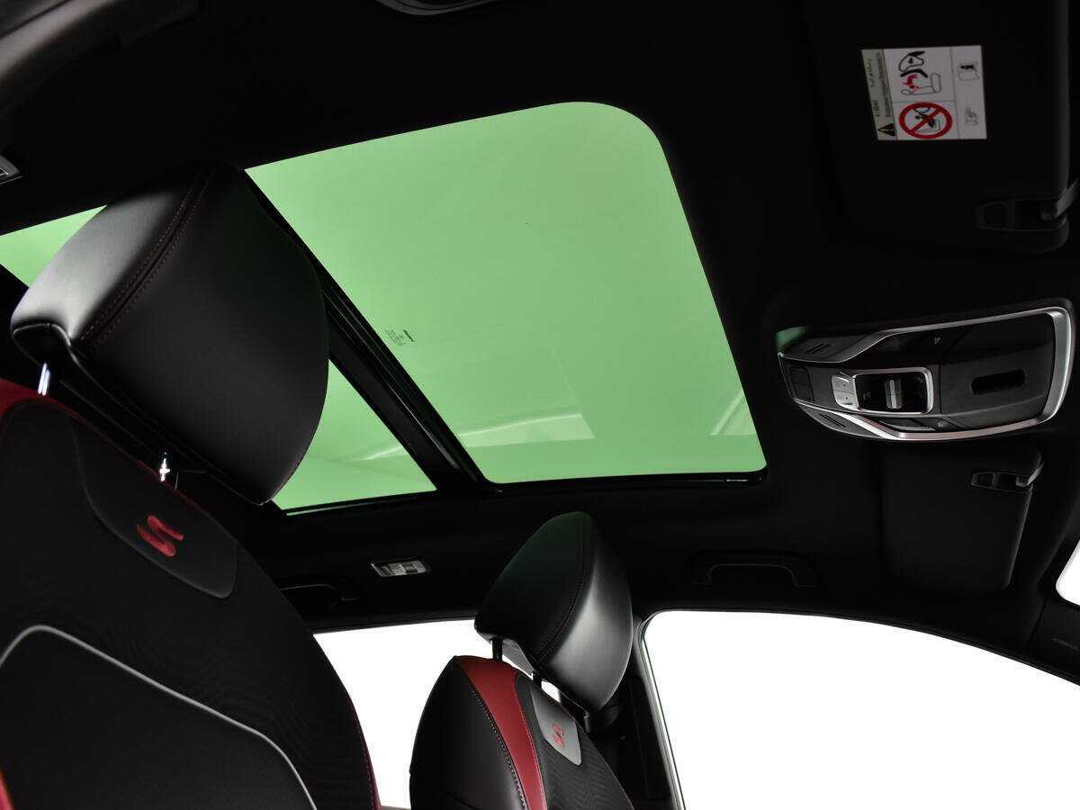 Geely Coolray с пробегом — 2022 год. Фото: #12