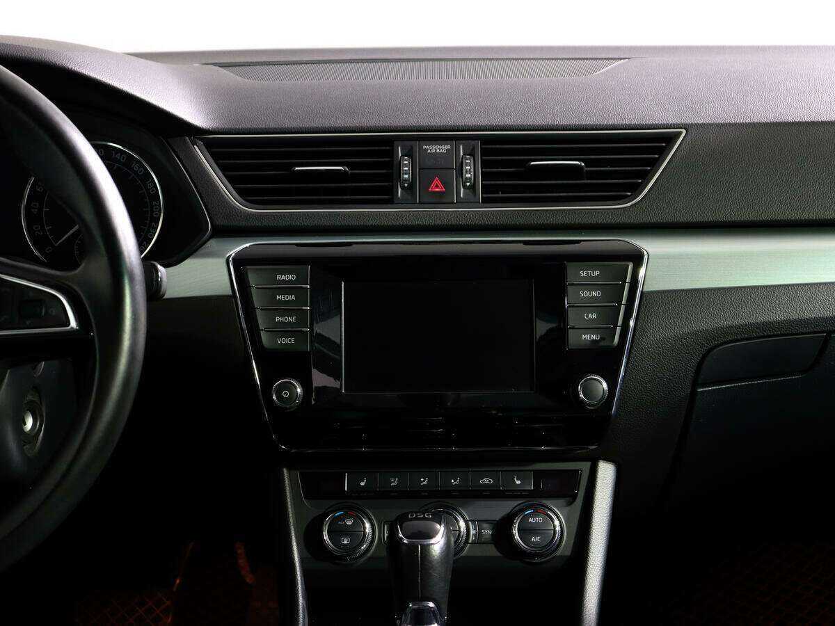 Skoda Superb с пробегом — 2015 год. Фото: #11