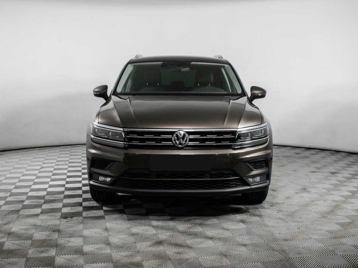 Volkswagen Tiguan с пробегом — 2018 год. Фото: #1