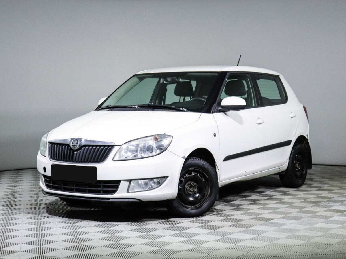 Skoda Fabia с пробегом — 2014 год. Фото: #0