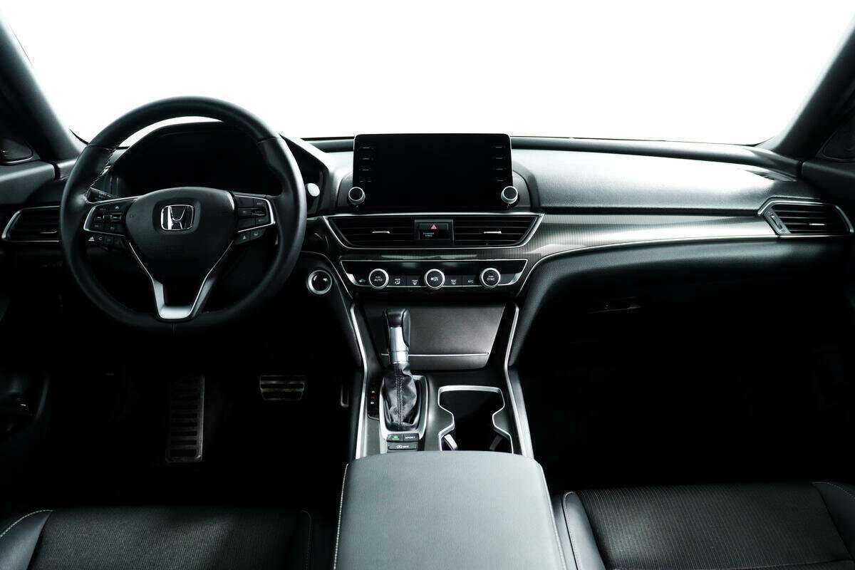 Honda Accord с пробегом — 2022 год. Фото: #10