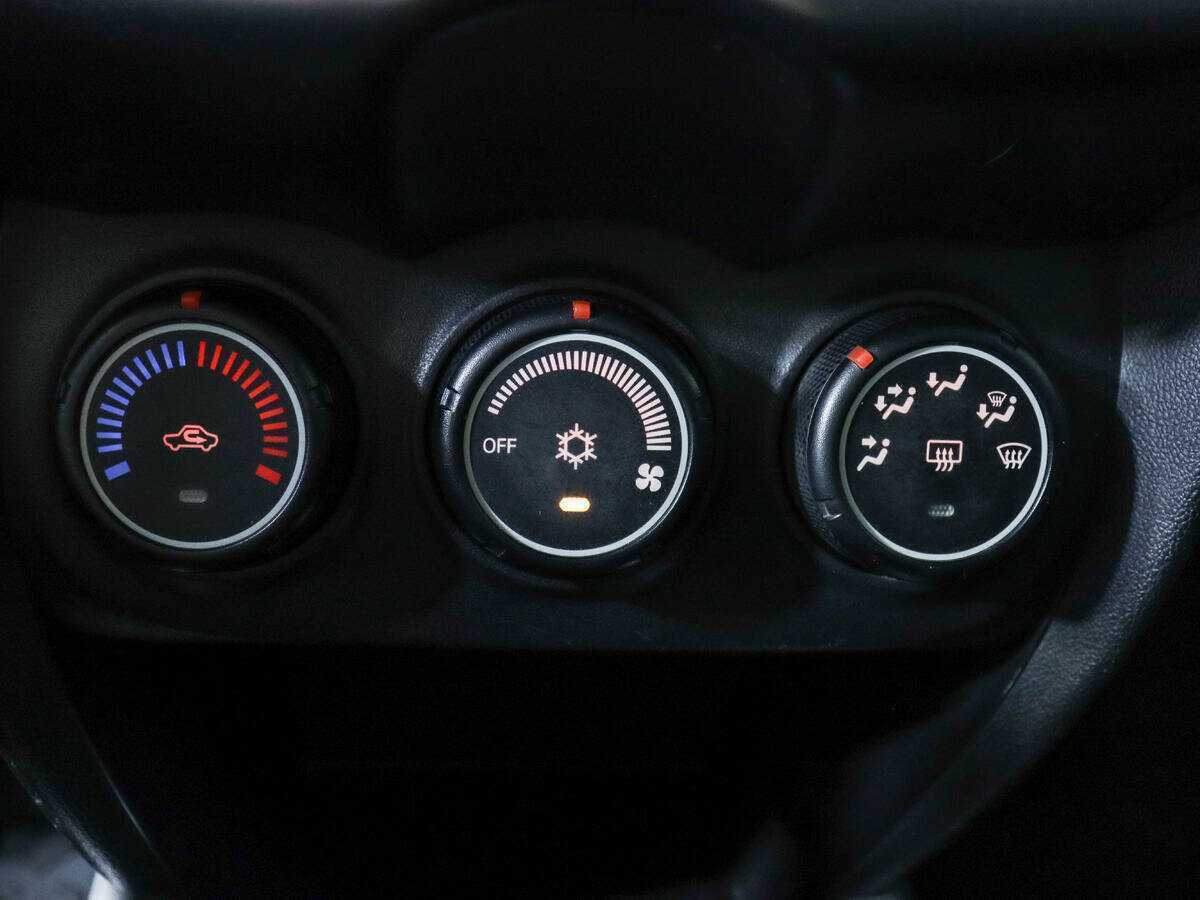 Mitsubishi ASX с пробегом — 2014 год. Фото: #14