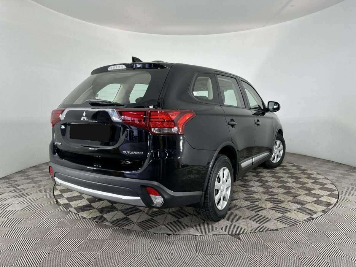 Mitsubishi Outlander с пробегом — 2017 год. Фото: #5