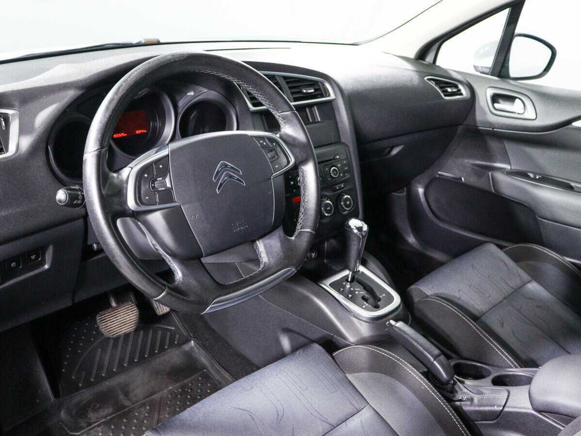 Citroen C4 с пробегом — 2012 год. Фото: #11