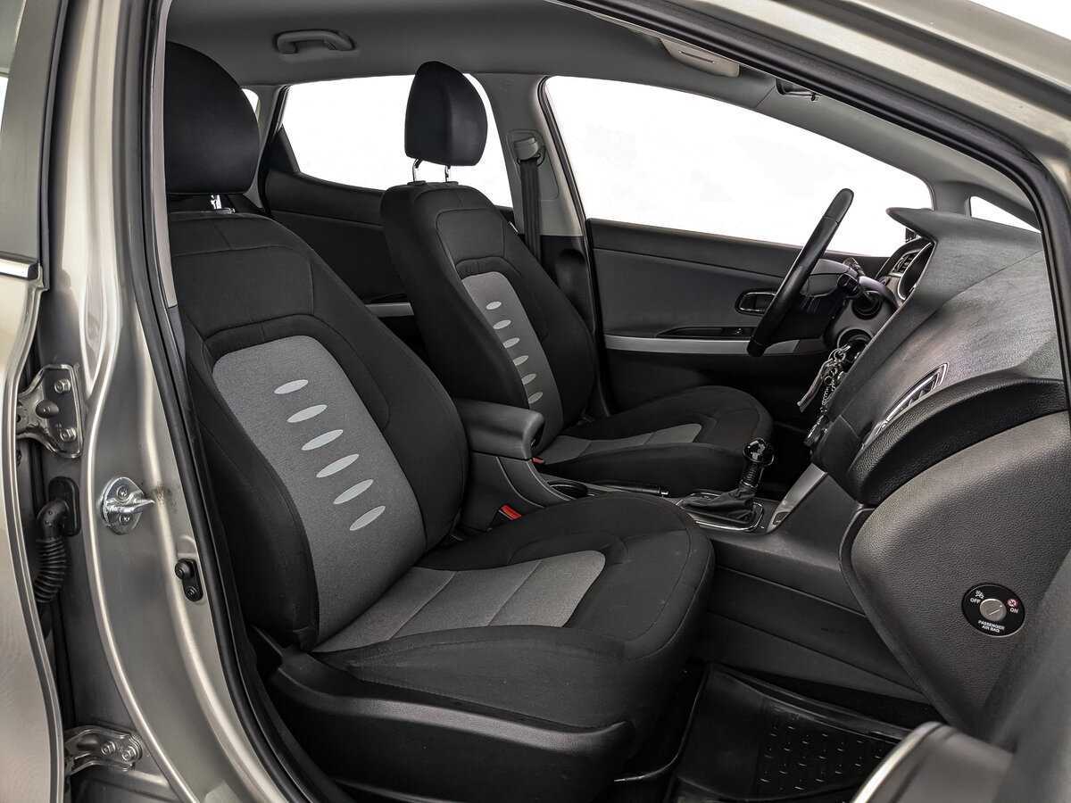 Kia Ceed с пробегом — 2014 год. Фото: #19