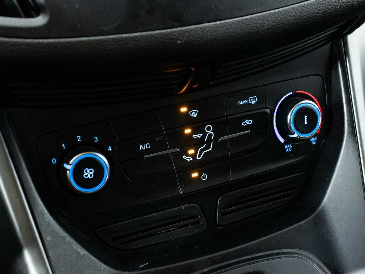 Ford Kuga с пробегом — 2017 год. Фото: #14