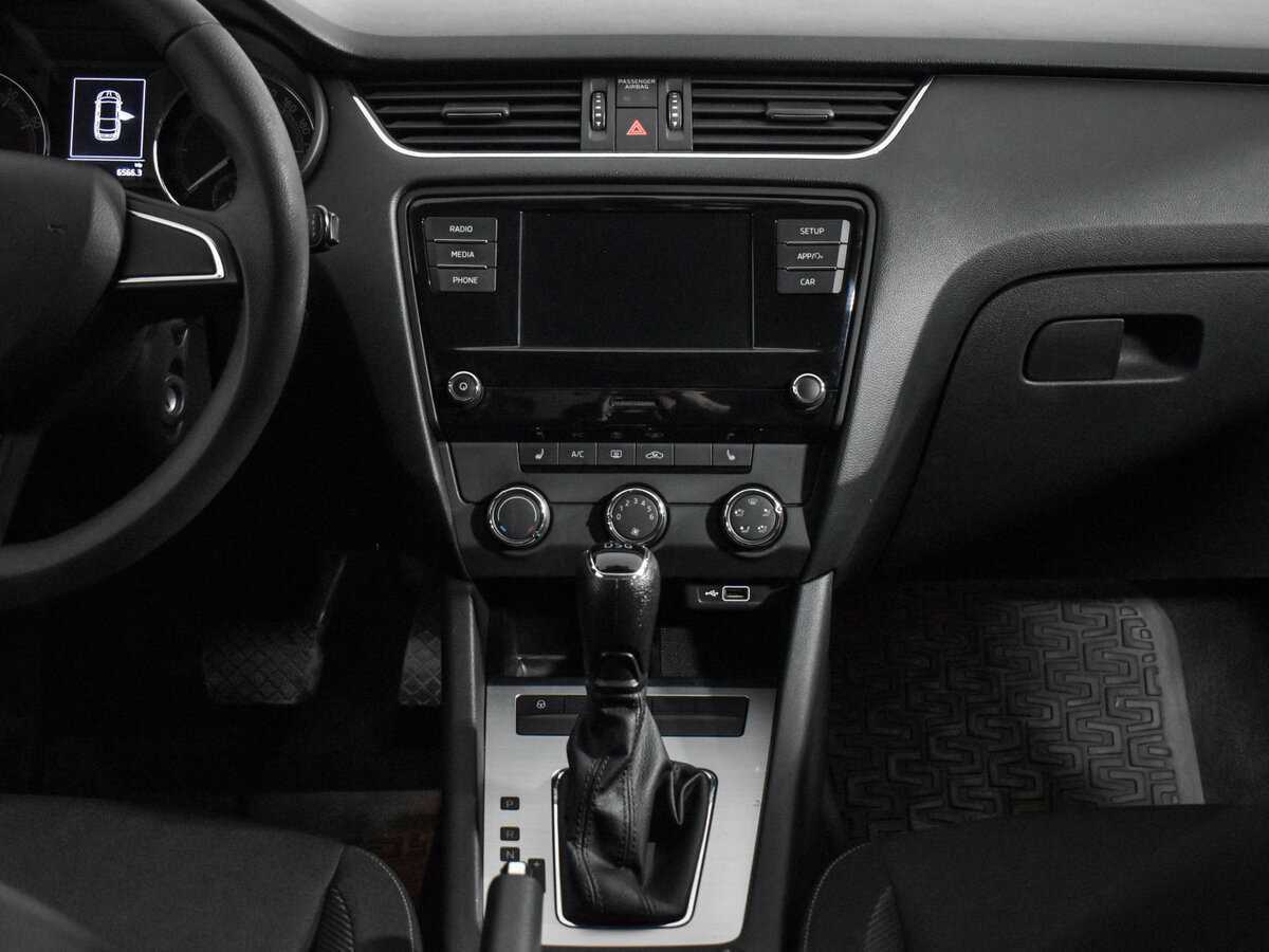 Skoda Octavia с пробегом — 2018 год. Фото: #12
