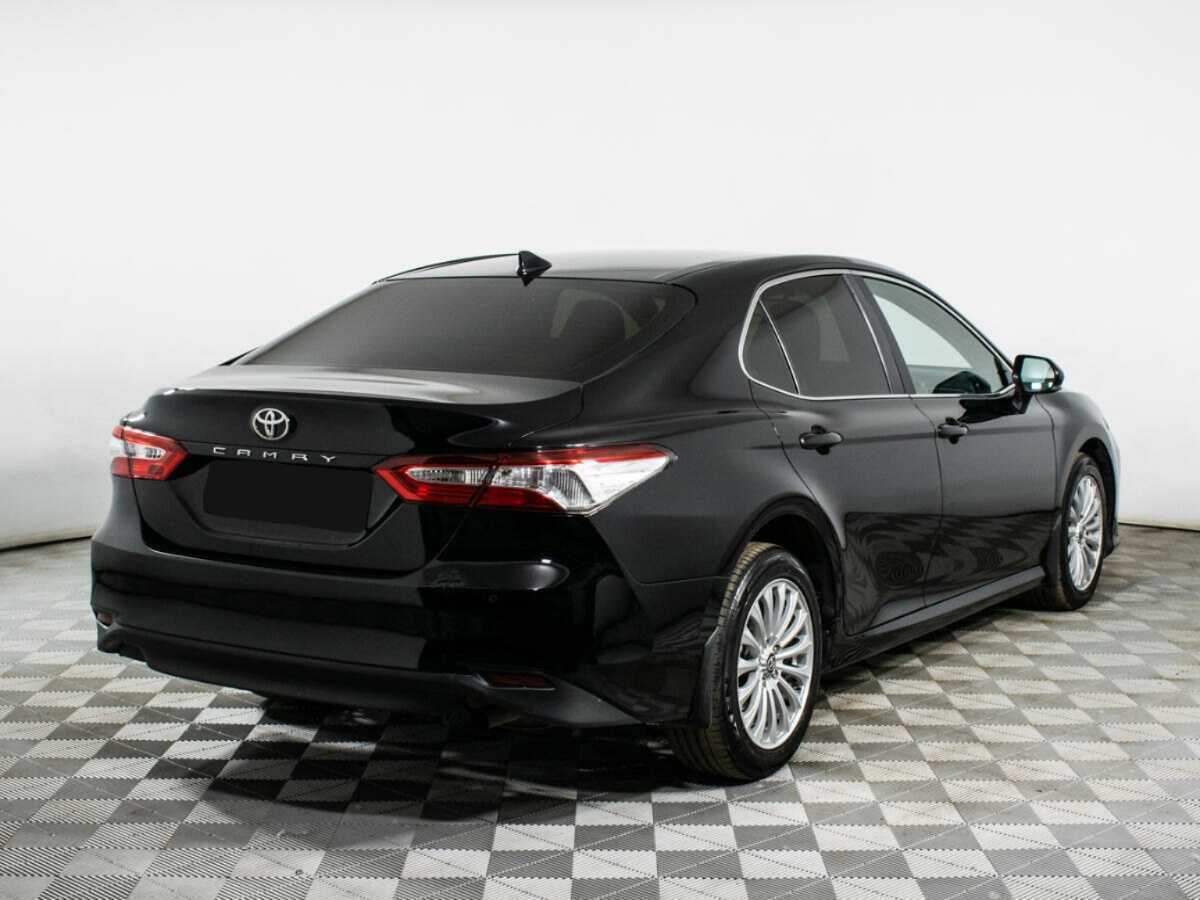 Toyota Camry с пробегом — 2020 год. Фото: #3