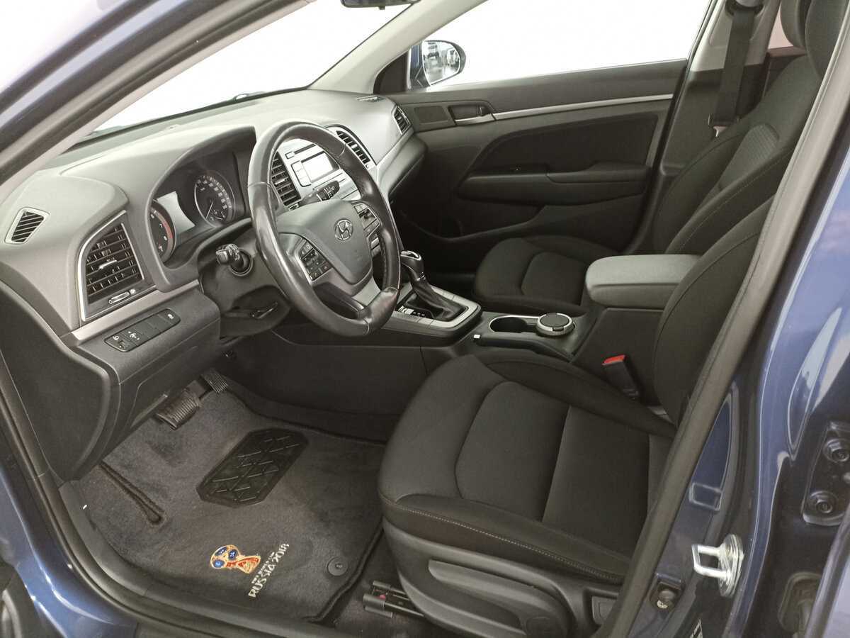 Hyundai Elantra с пробегом — 2018 год. Фото: #13