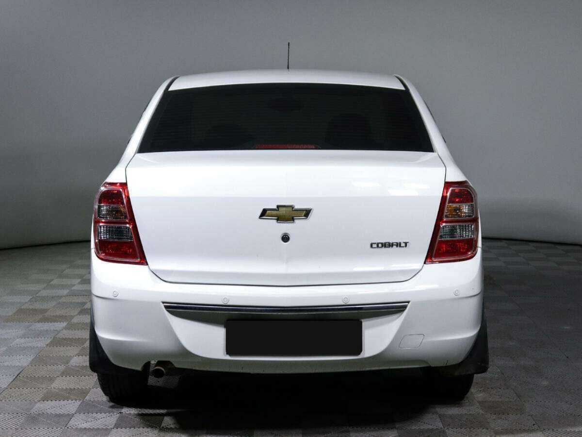 Chevrolet Cobalt с пробегом — 2020 год. Фото: #4