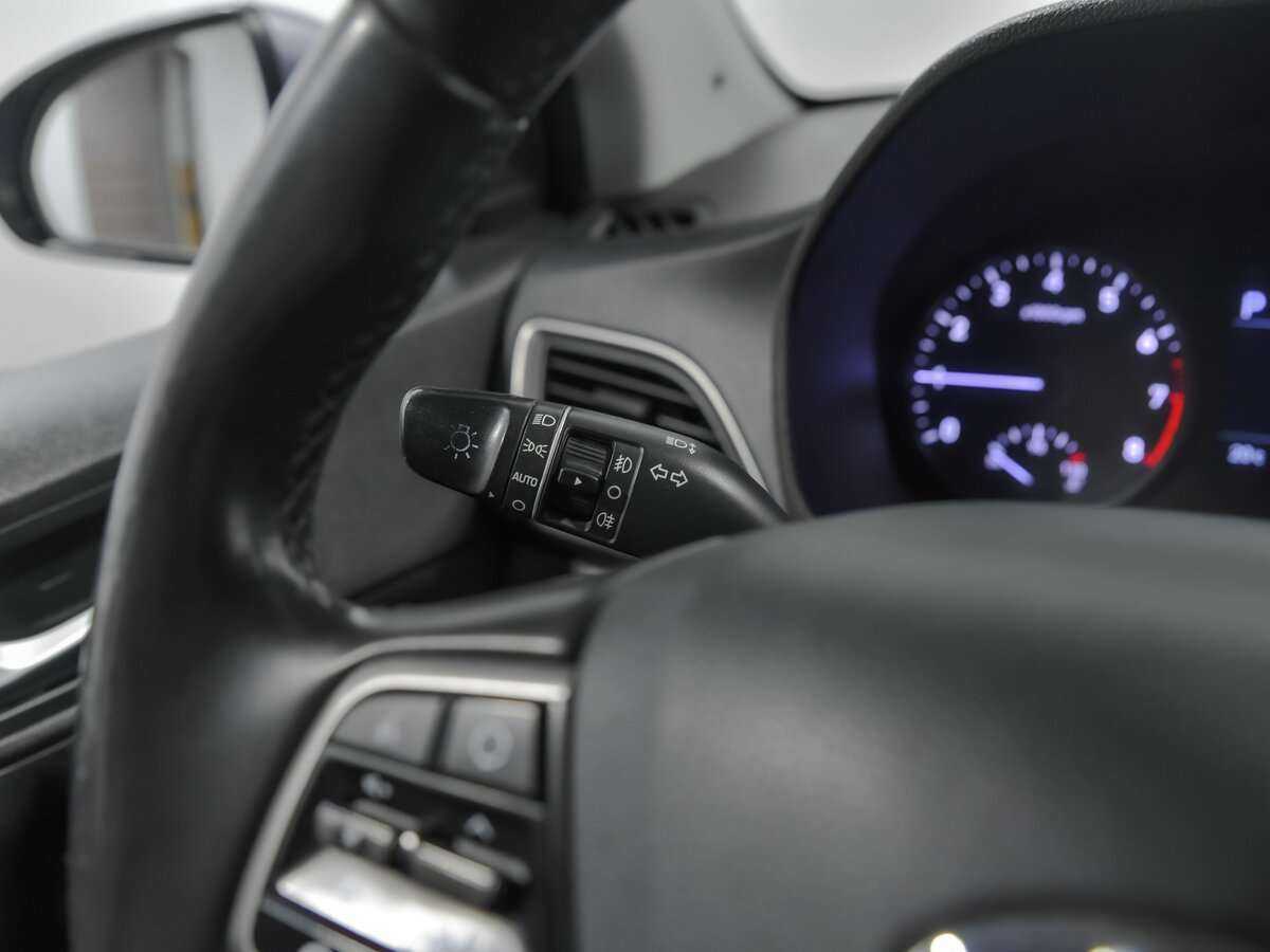 Hyundai Solaris с пробегом — 2018 год. Фото: #7