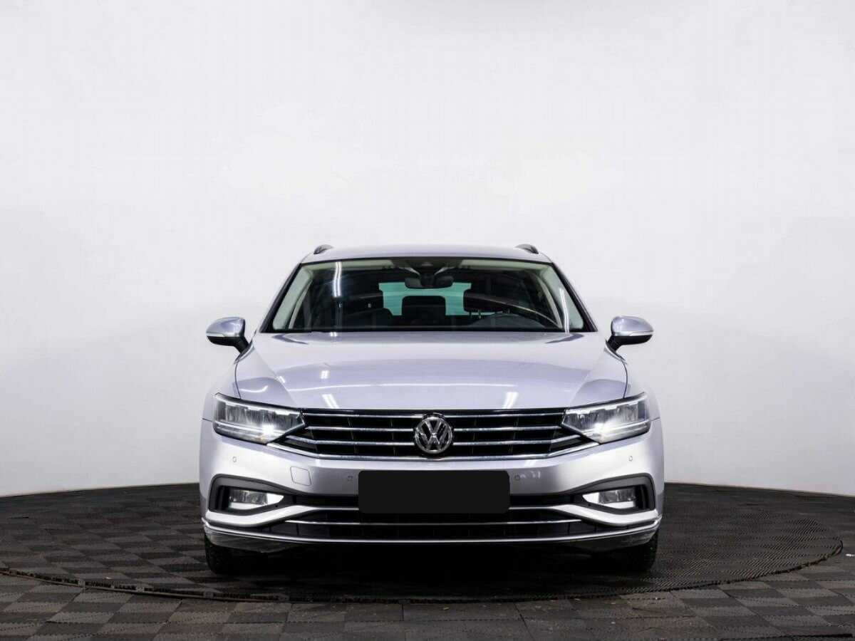Volkswagen Passat с пробегом — 2020 год. Фото: #1