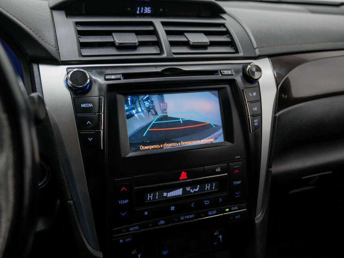 Toyota Camry с пробегом — 2015 год. Фото: #23