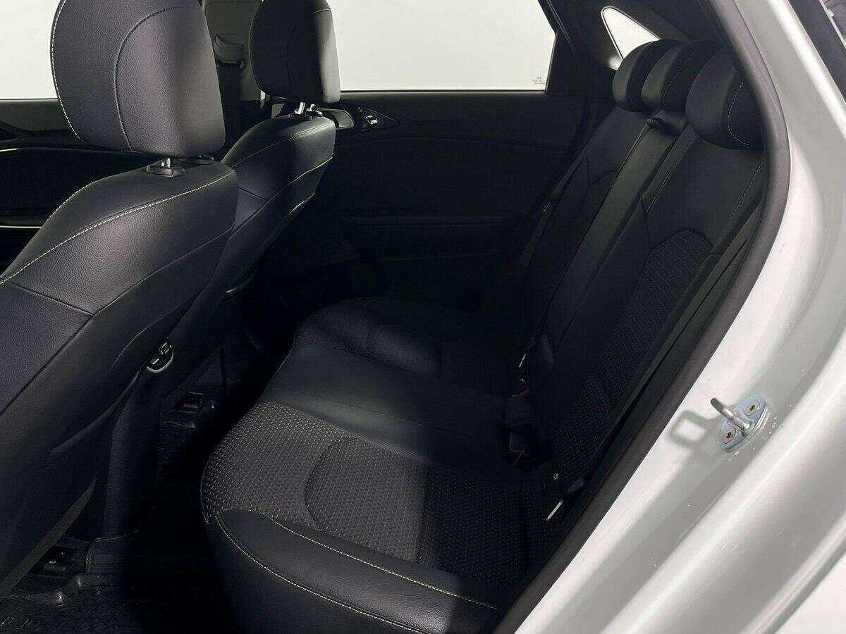 Kia Ceed с пробегом — 2018 год. Фото: #9