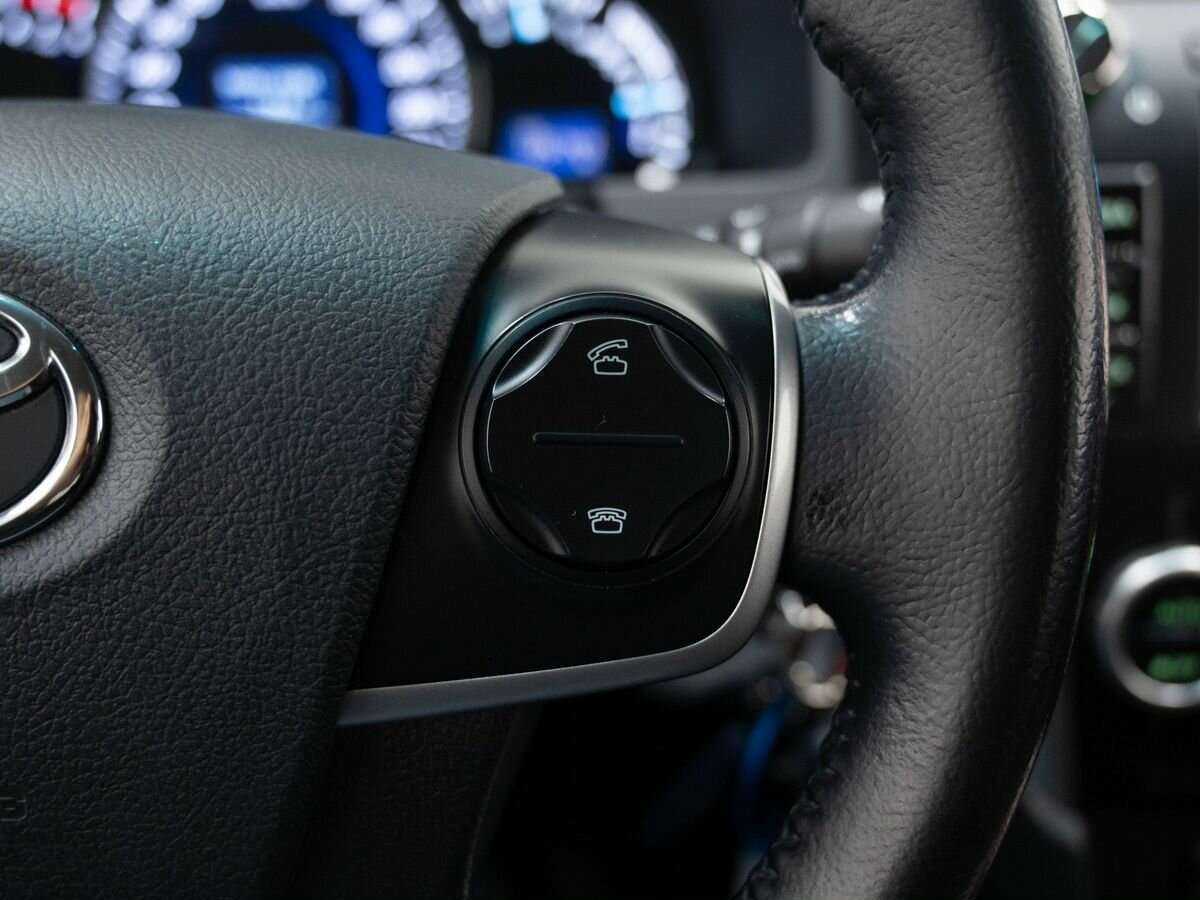 Toyota Camry с пробегом — 2014 год. Фото: #26