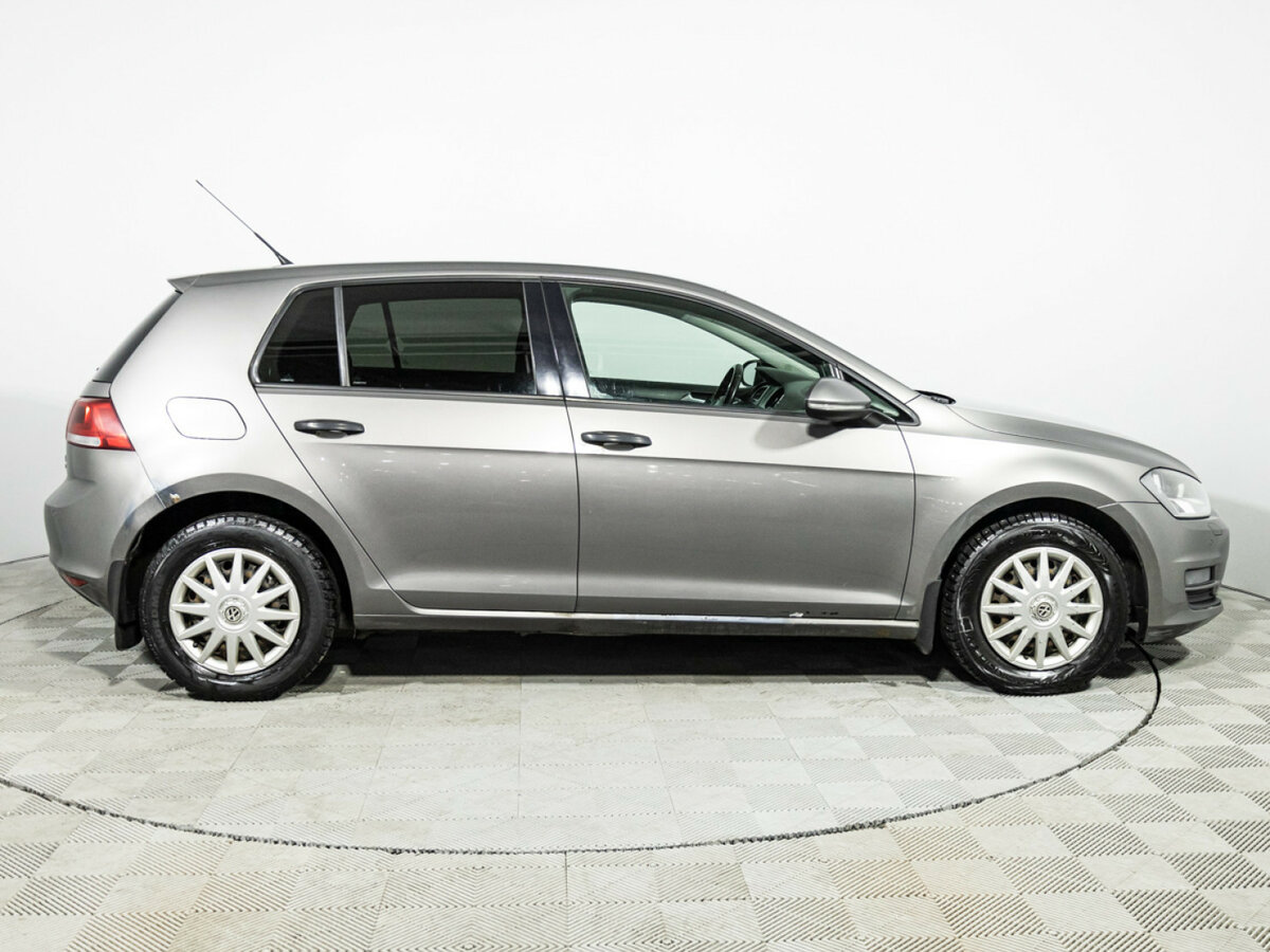 Volkswagen Golf с пробегом — 2013 год. Фото: #3
