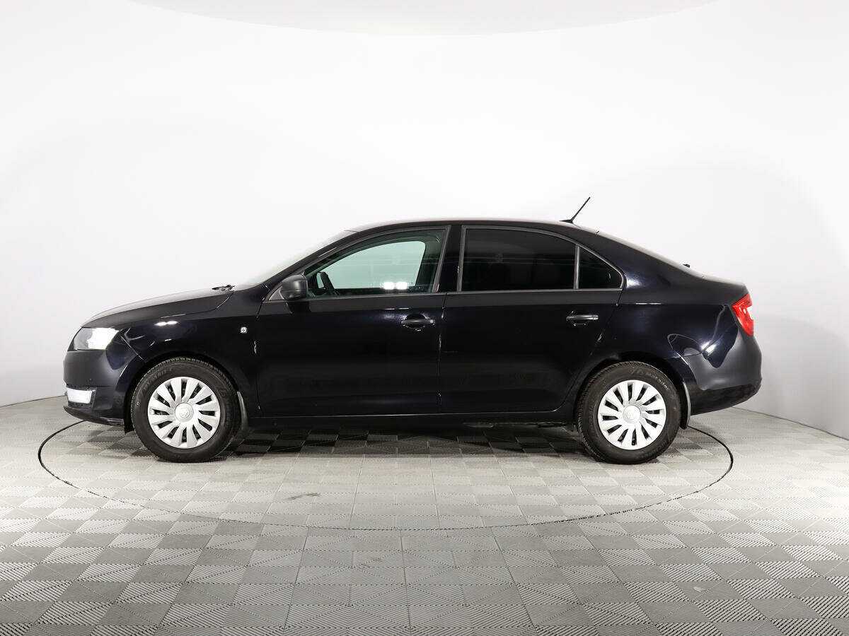 Skoda Rapid с пробегом — 2017 год. Фото: #3