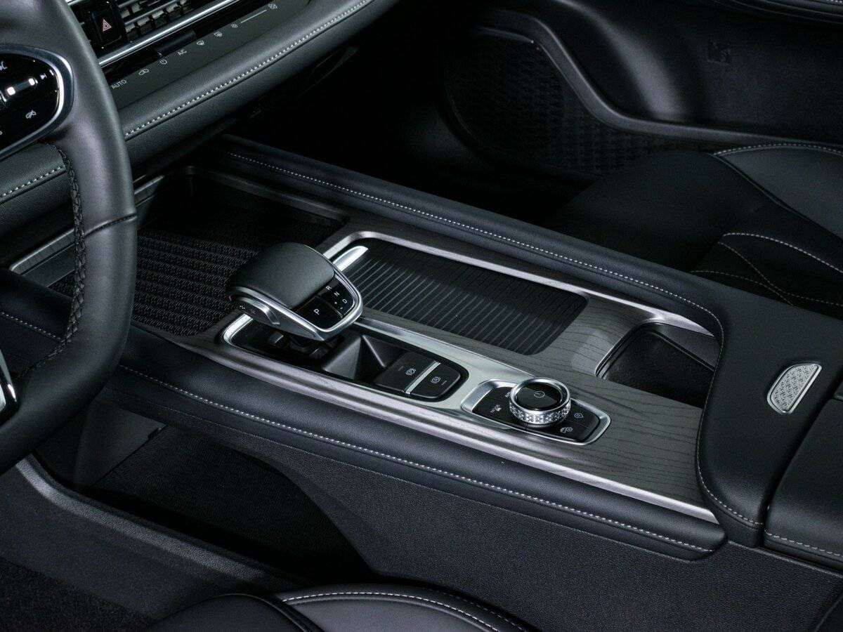 Chery Arrizo 8 с пробегом — 2024 год. Фото: #15