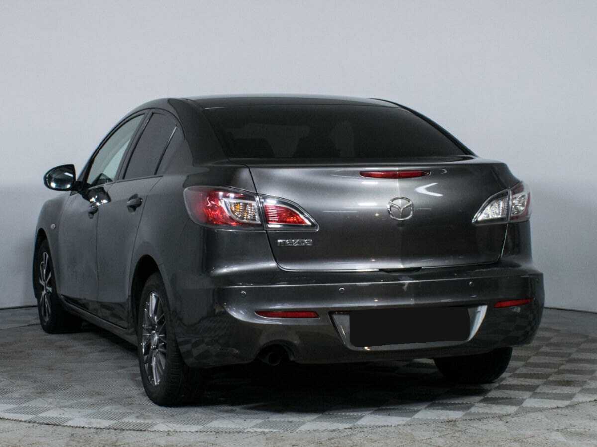 Mazda 3 с пробегом — 2012 год. Фото: #6