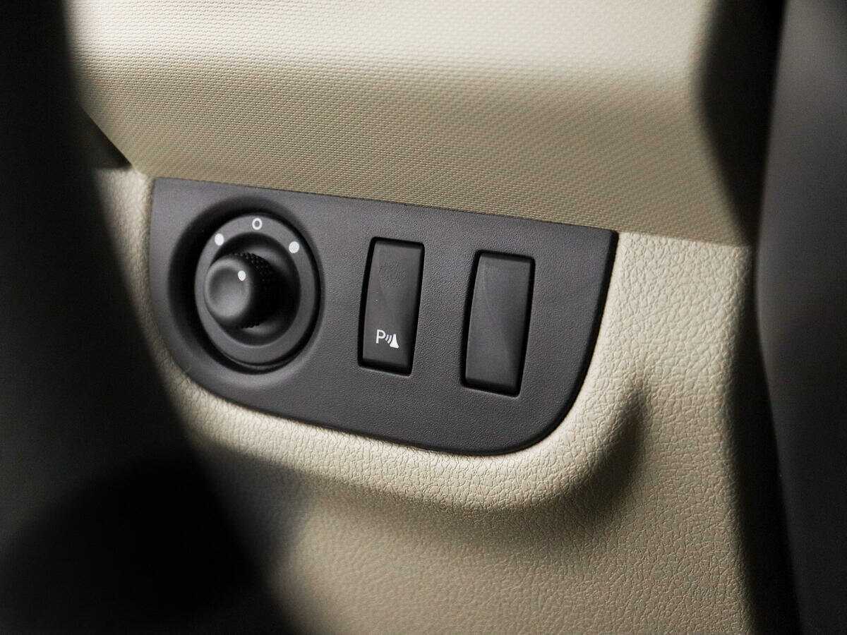 Renault Logan с пробегом — 2016 год. Фото: #13