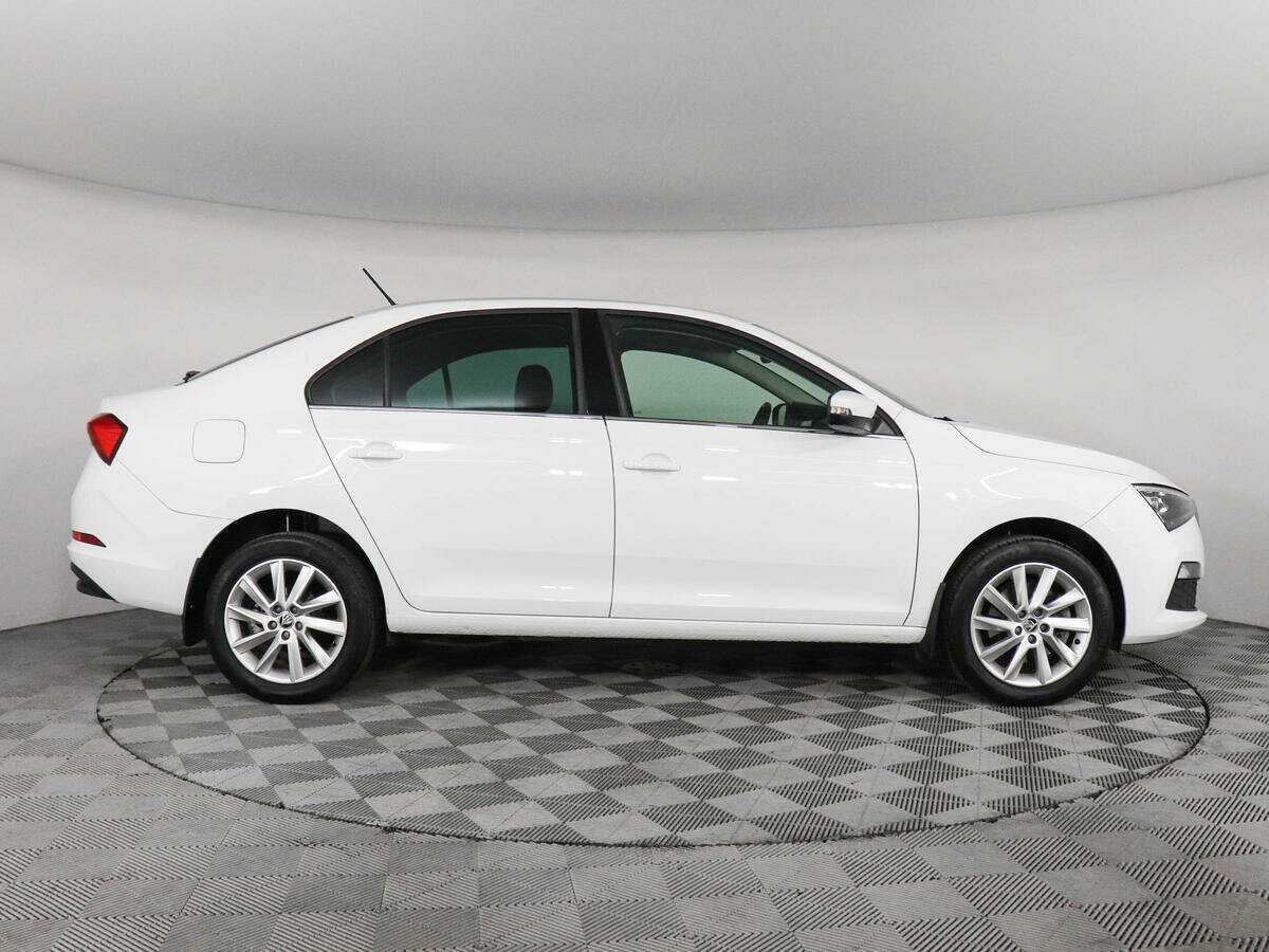 Skoda Rapid с пробегом — 2021 год. Фото: #3