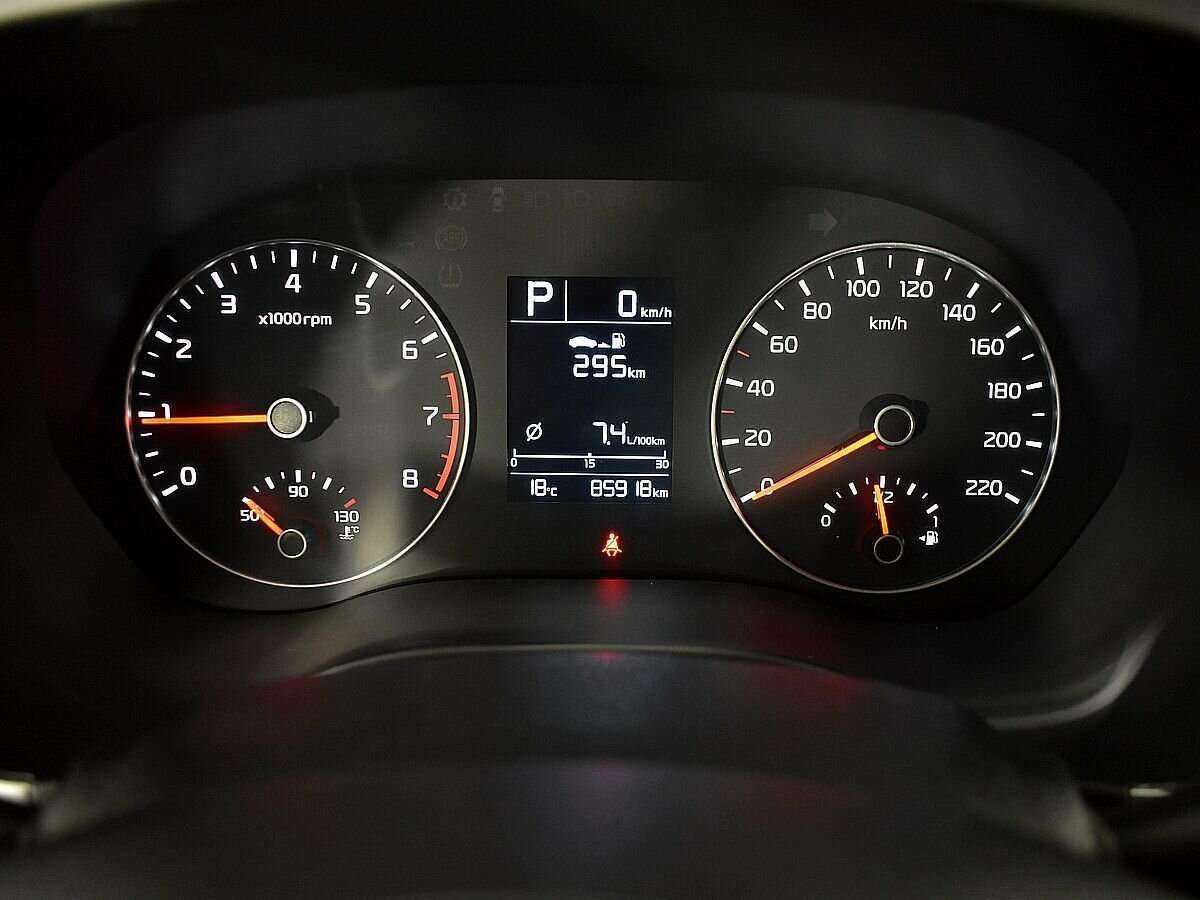 Kia Rio с пробегом — 2020 год. Фото: #11