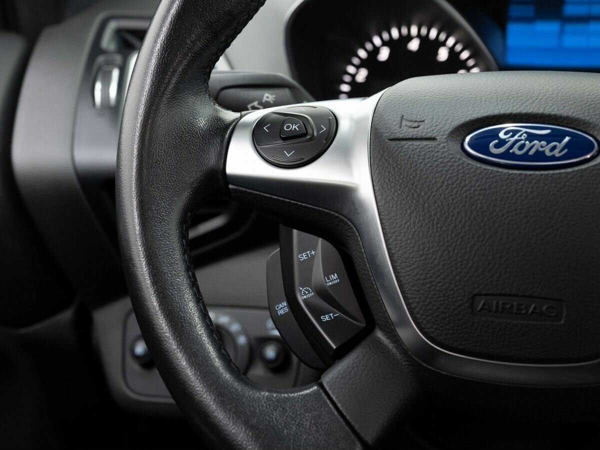 Ford Kuga с пробегом — 2016 год. Фото: #15