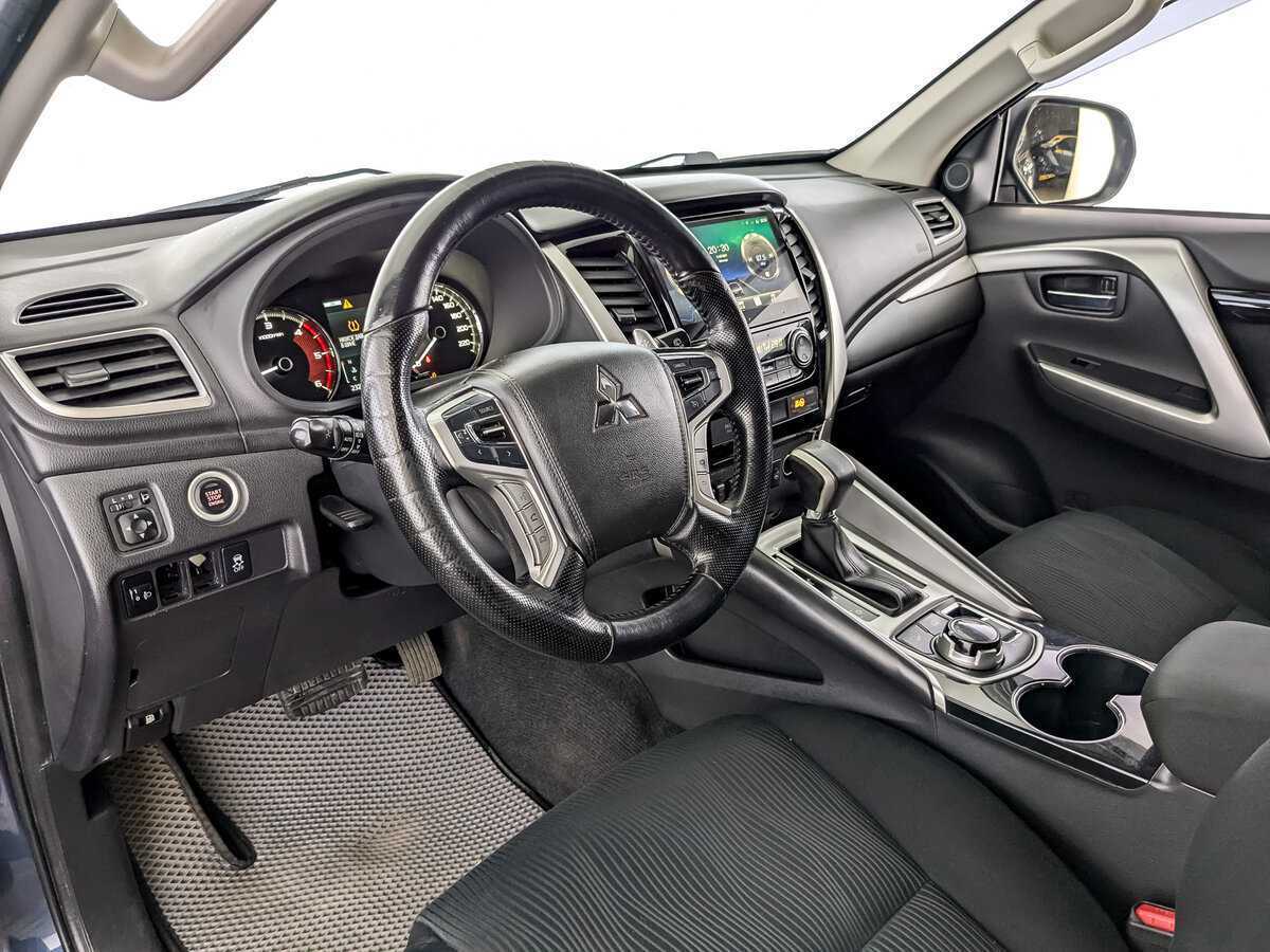 Mitsubishi Pajero Sport с пробегом — 2019 год. Фото: #13