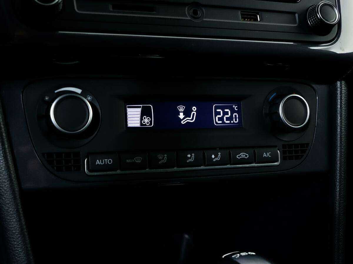 Volkswagen Polo с пробегом — 2018 год. Фото: #9