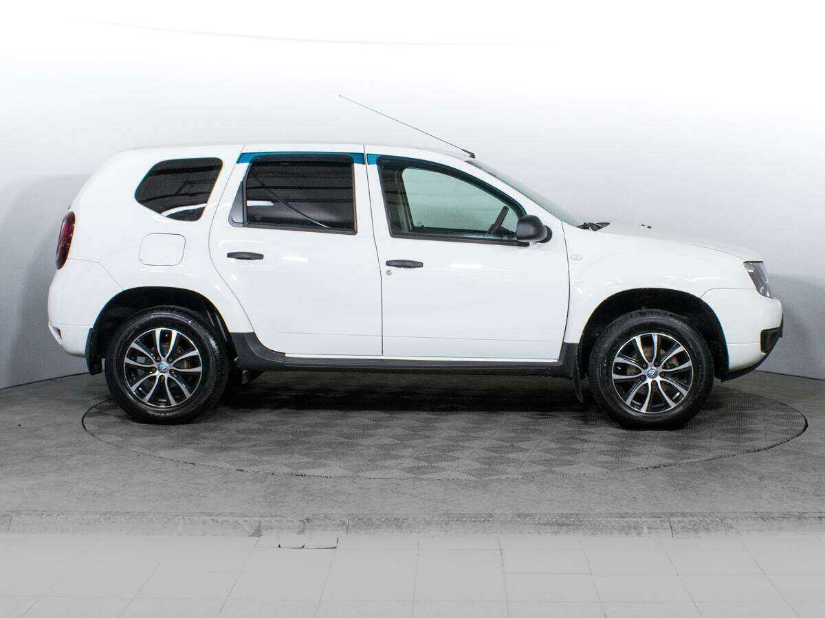 Renault Duster с пробегом — 2017 год. Фото: #3