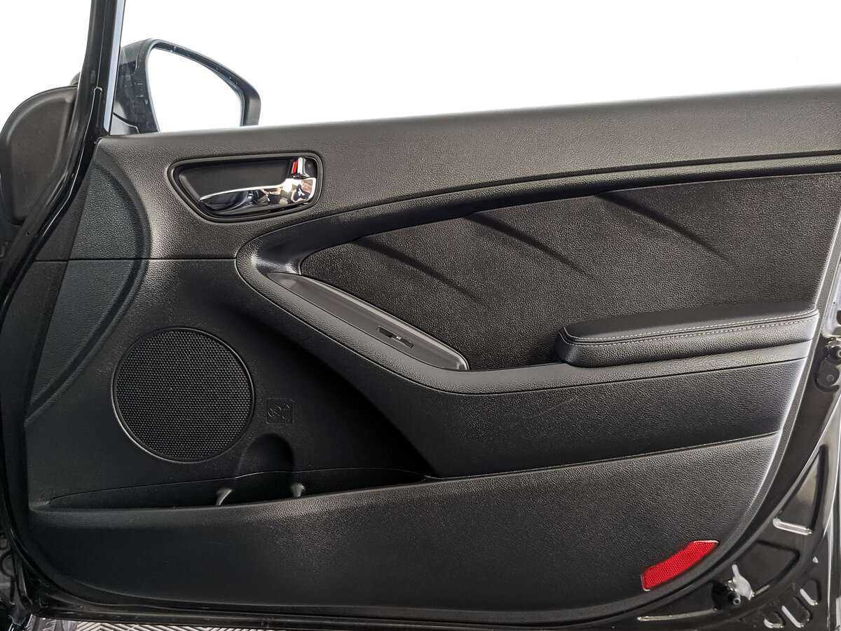 Kia Cerato с пробегом — 2017 год. Фото: #23