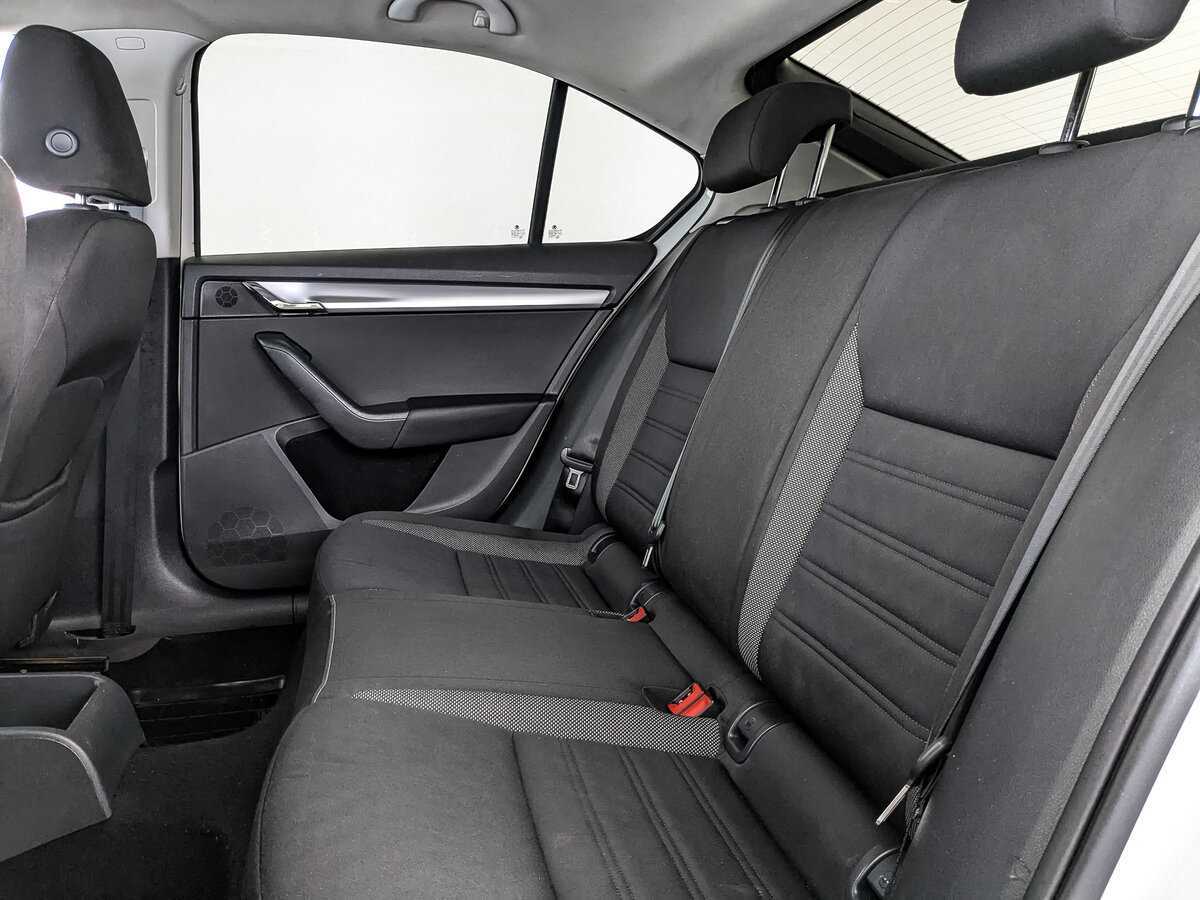 Skoda Octavia с пробегом — 2017 год. Фото: #12