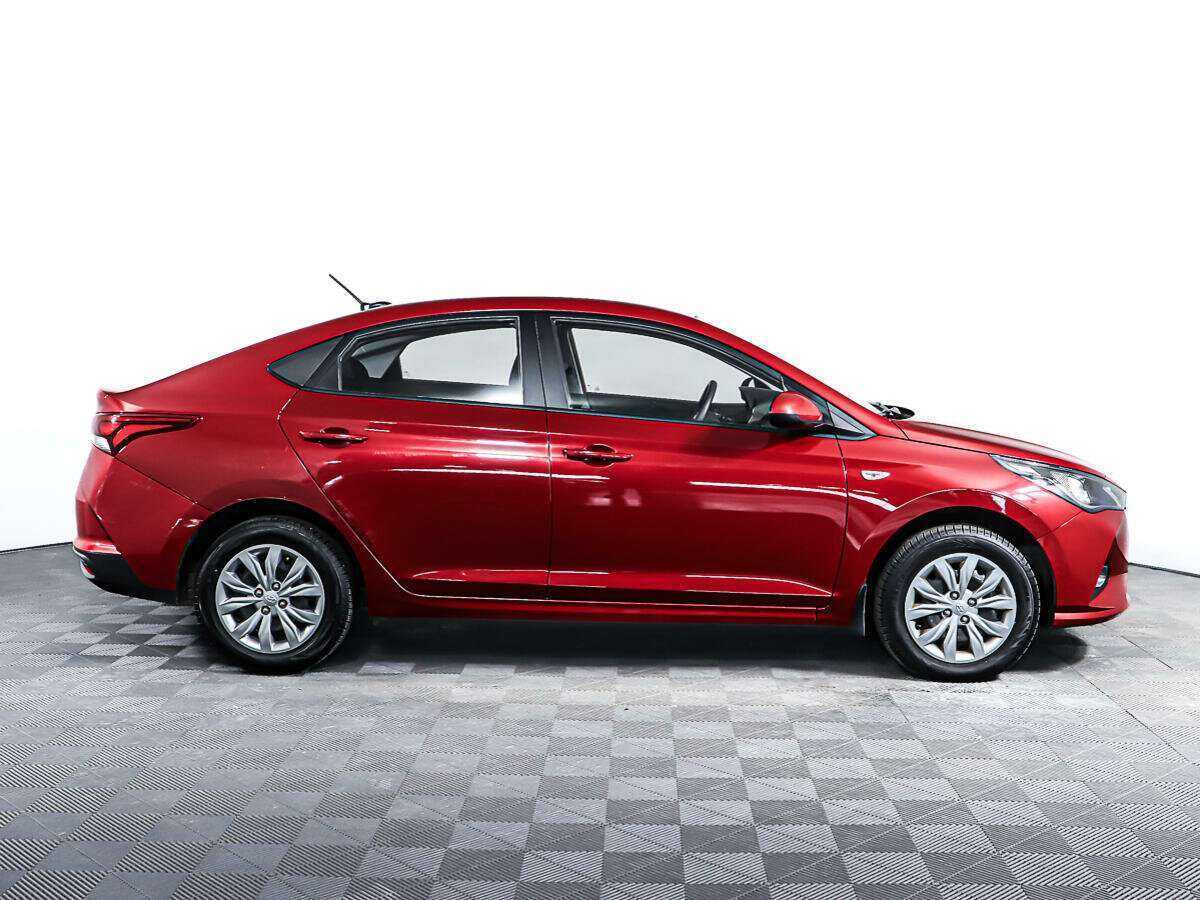 Hyundai Solaris с пробегом — 2020 год. Фото: #3