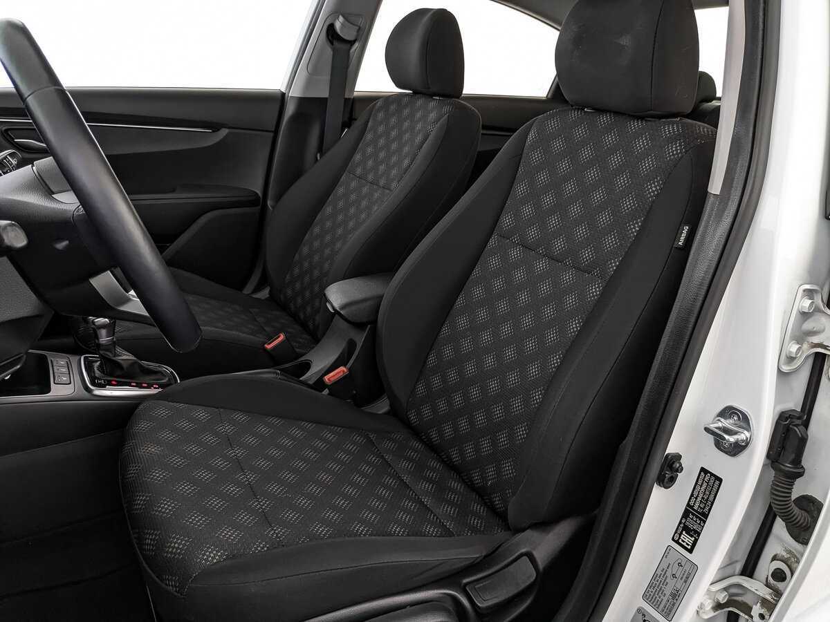 Kia Rio с пробегом — 2018 год. Фото: #17