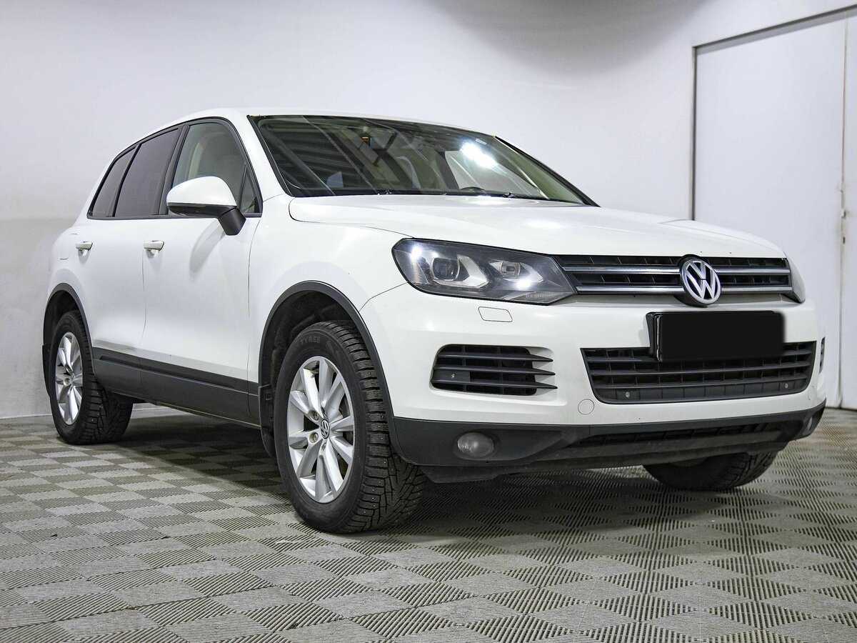 Volkswagen Touareg с пробегом — 2013 год. Фото: #2