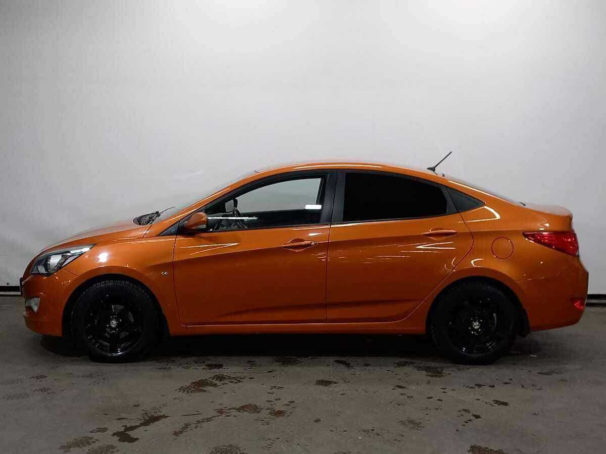 Hyundai Solaris с пробегом — 2016 год. Фото: #7