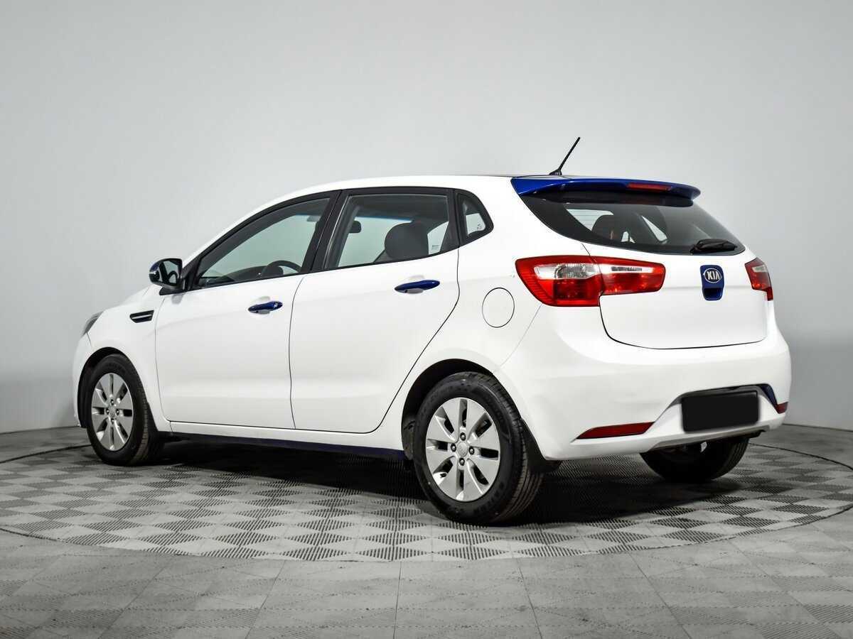 Kia Rio с пробегом — 2013 год. Фото: #6