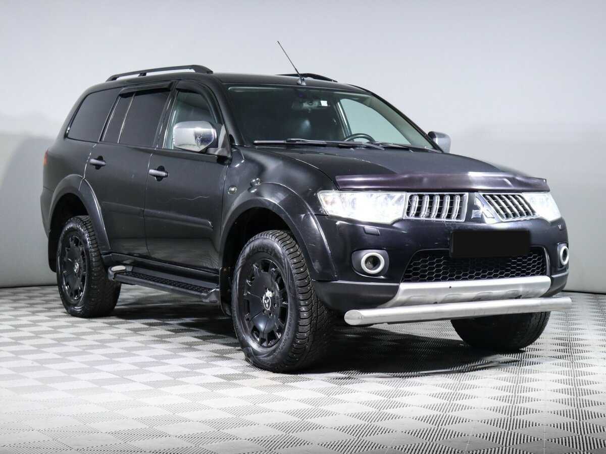 Mitsubishi Pajero Sport с пробегом — 2012 год. Фото: #2