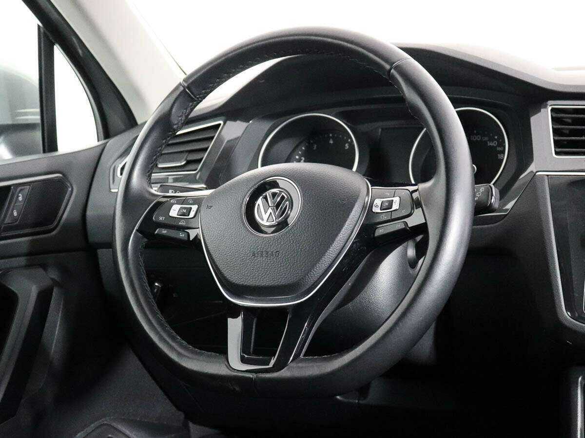Volkswagen Tiguan с пробегом — 2017 год. Фото: #12