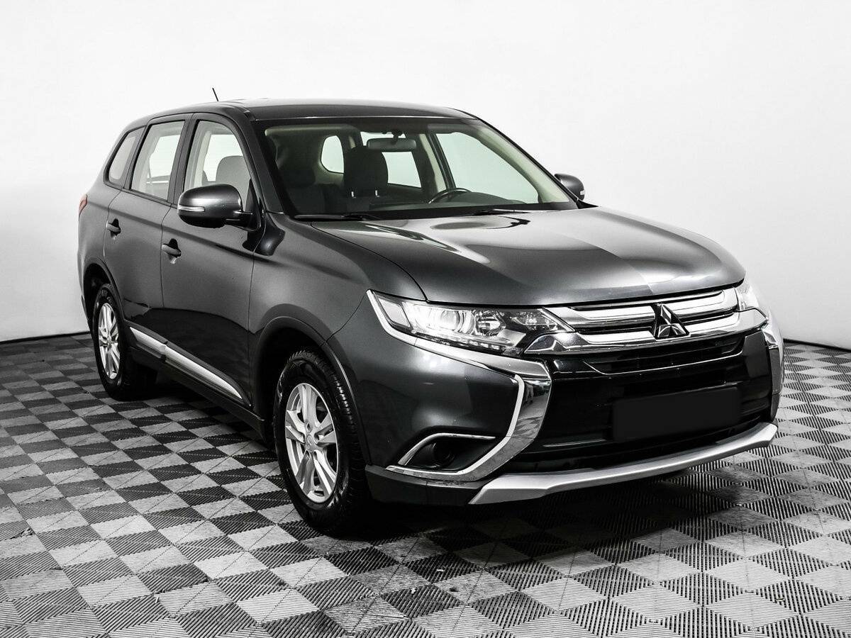 Mitsubishi Outlander с пробегом — 2016 год. Фото: #2