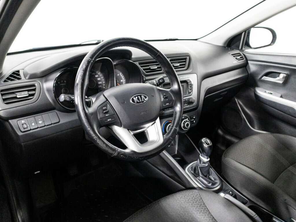 Kia Rio с пробегом — 2014 год. Фото: #10