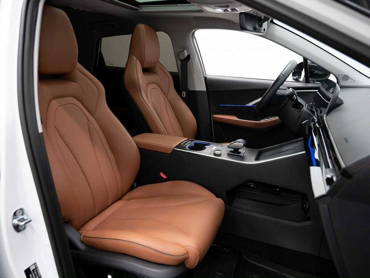 OMODA C5 с пробегом — 2022 год. Фото: #11