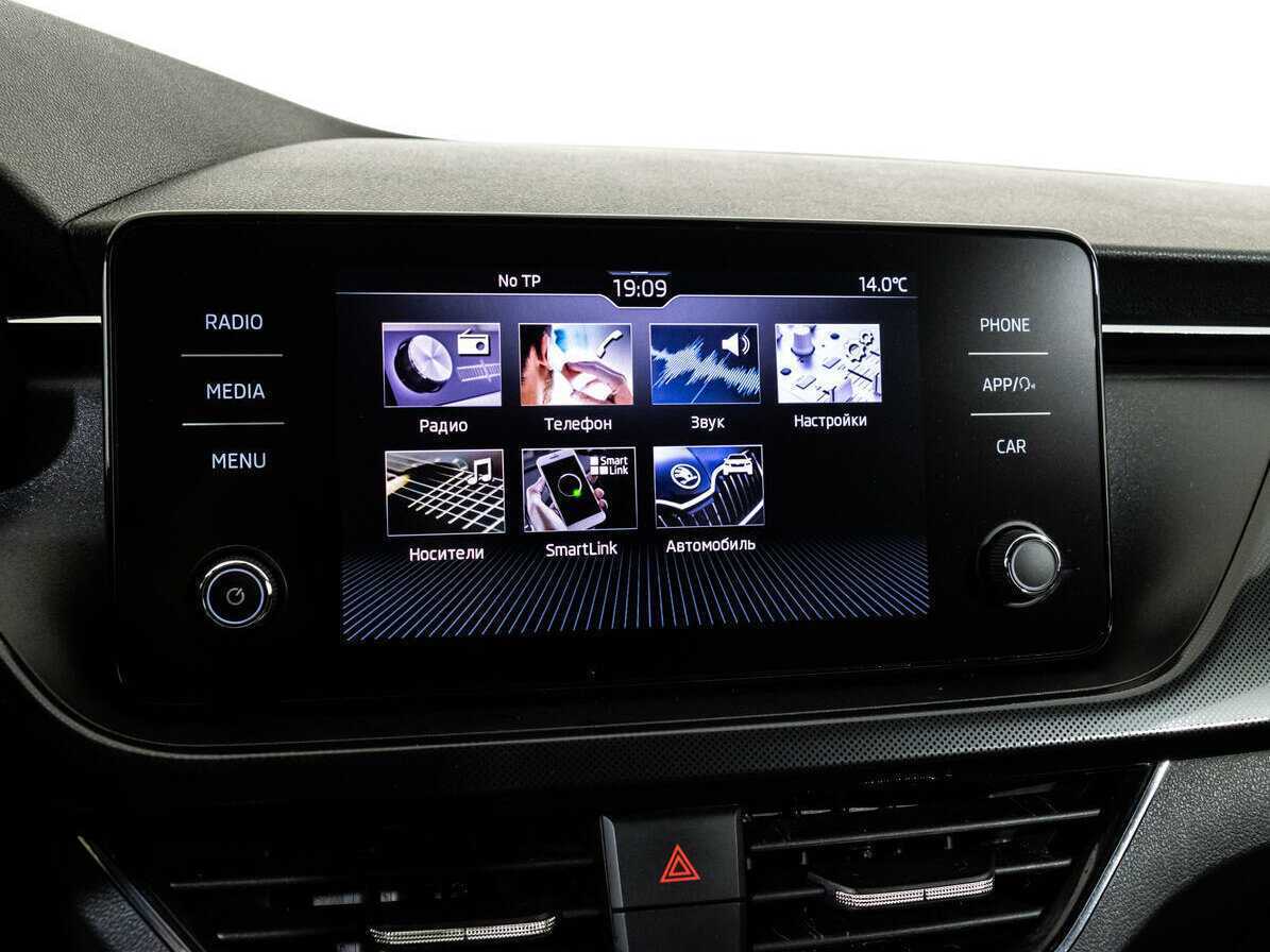 Skoda Rapid с пробегом — 2021 год. Фото: #11