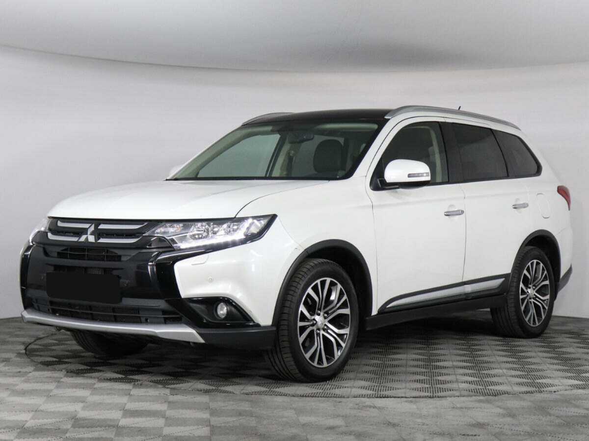 Mitsubishi Outlander с пробегом — 2016 год. Фото: #0