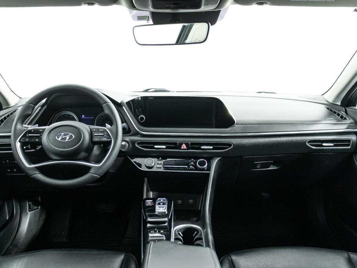Hyundai Sonata с пробегом — 2020 год. Фото: #12